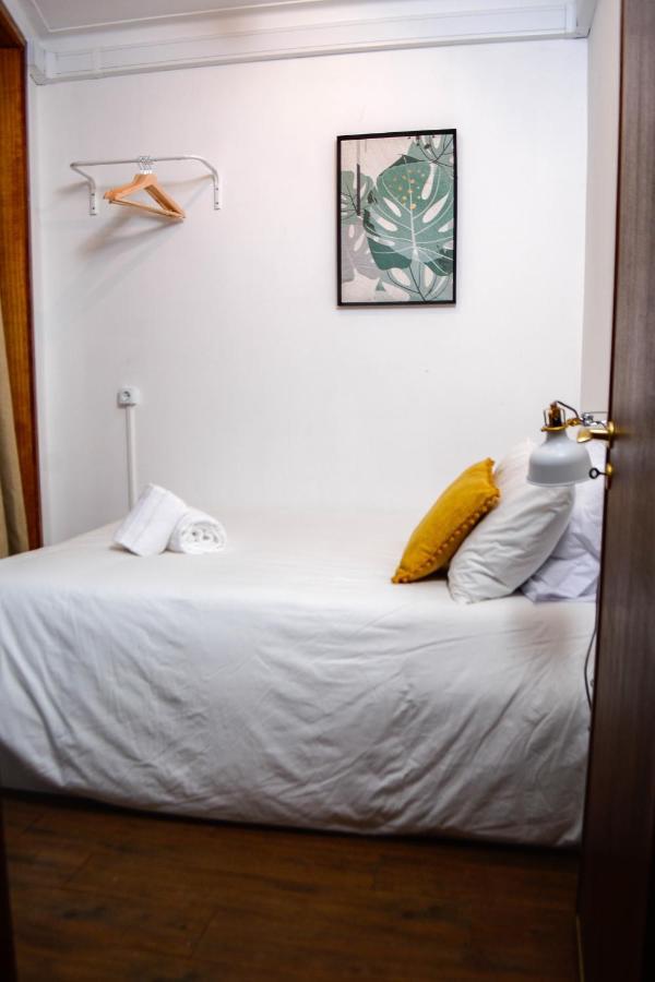 Travel & Live Marques Apartments Porto Exterior photo